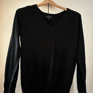 Banana Republic Black V-Neck Pullover Sweater
